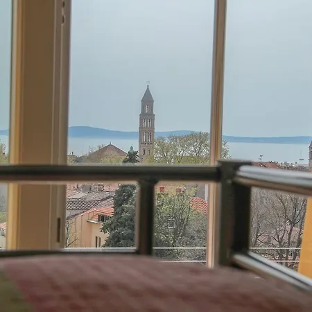 バックパッカーズ フェアリーテール スプリト