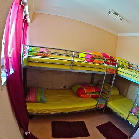 Backpackers Fairytale אכסניה *