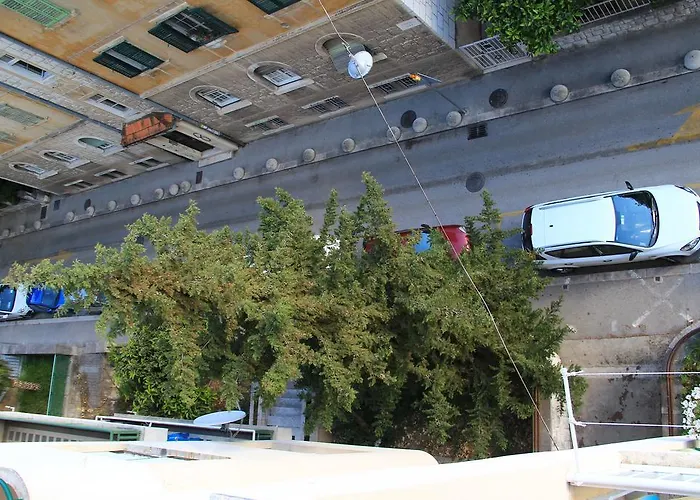 אכסניה Backpackers Fairytale *